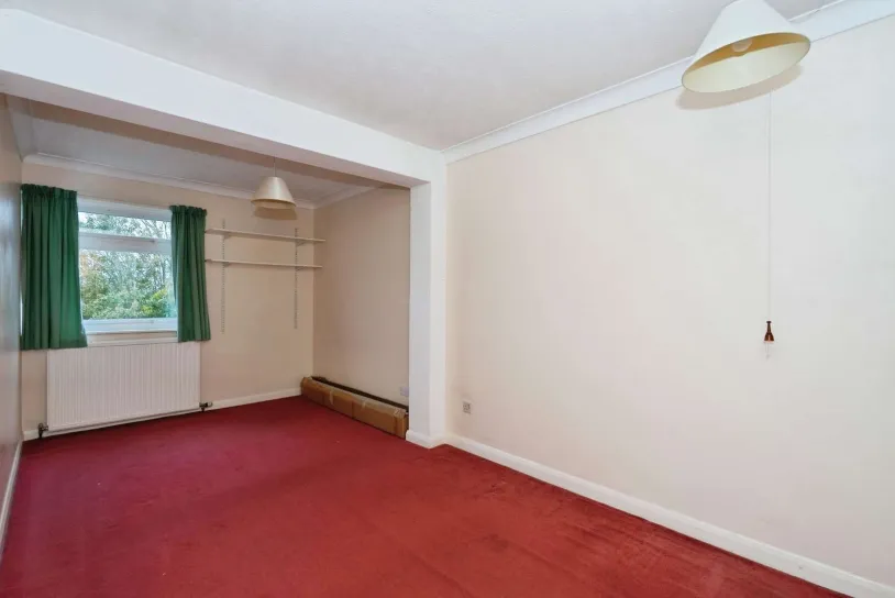3 bed End of Terrace