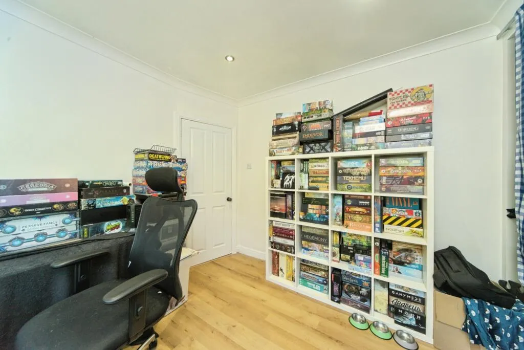 3 bed Semi-Detached