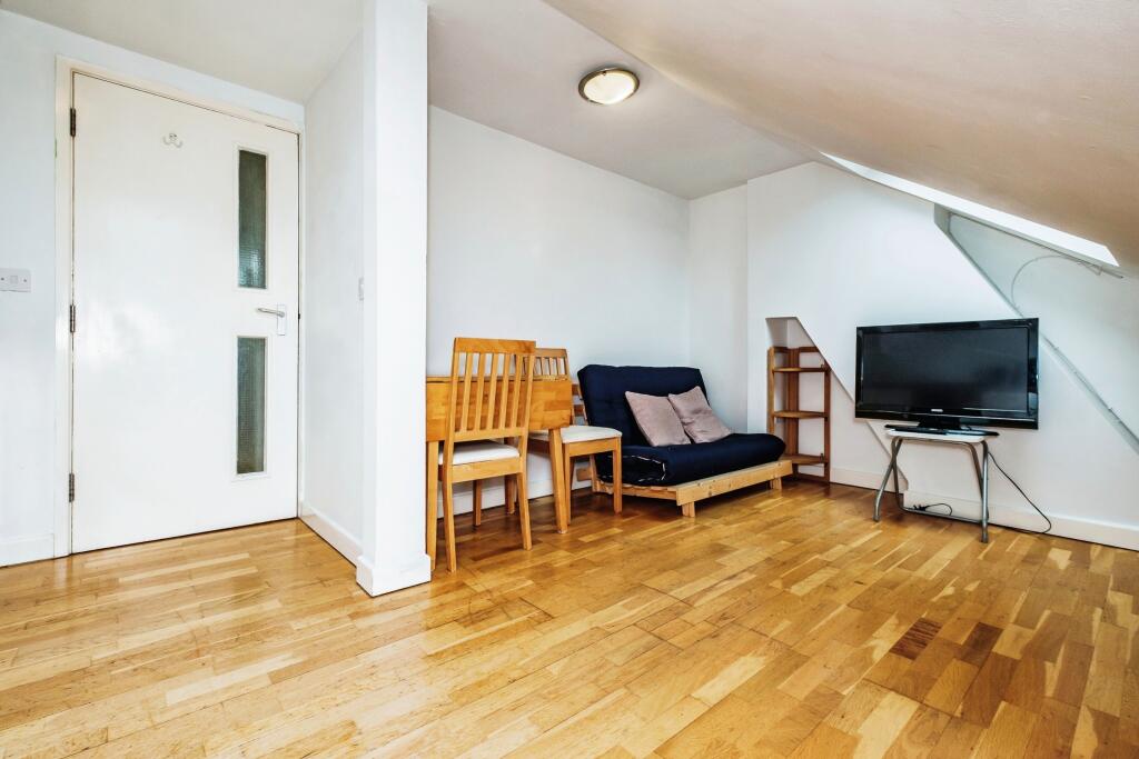1 bed Apartment