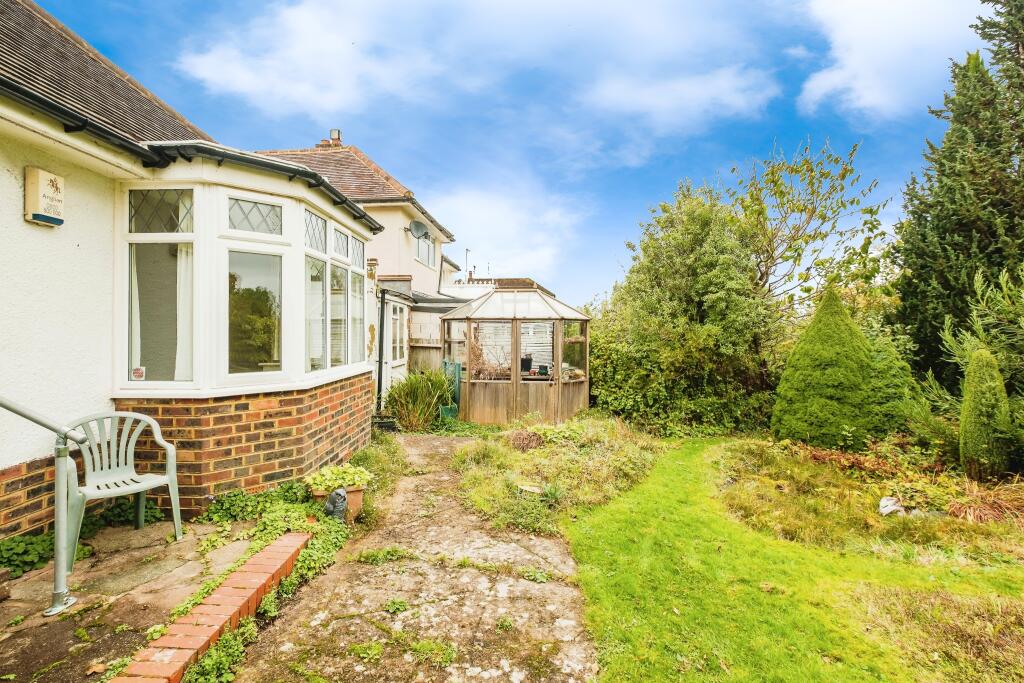 2 bed Detached Bungalow