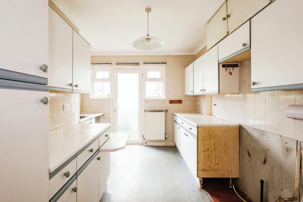 2 bed Detached Bungalow