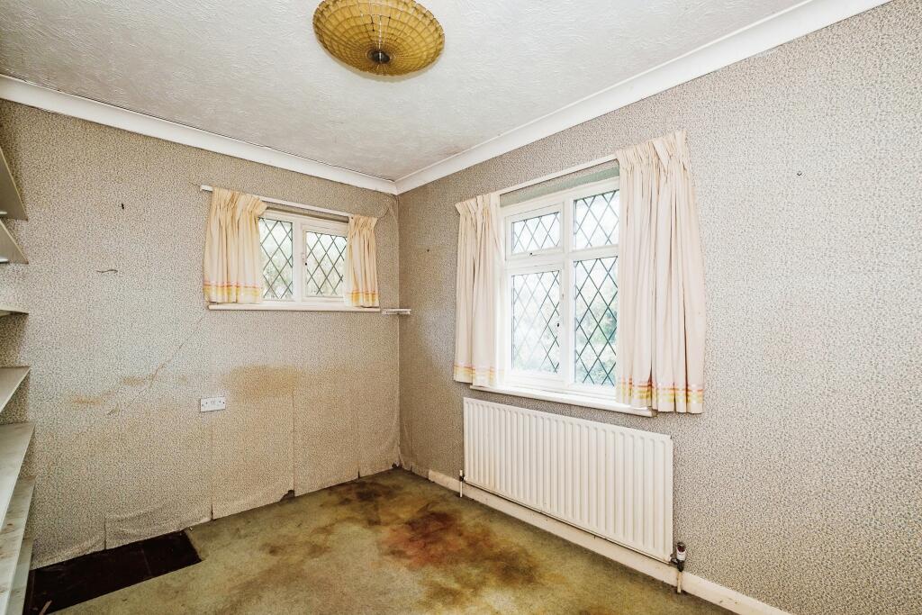 2 bed Detached Bungalow