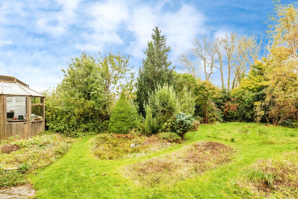 2 bed Detached Bungalow