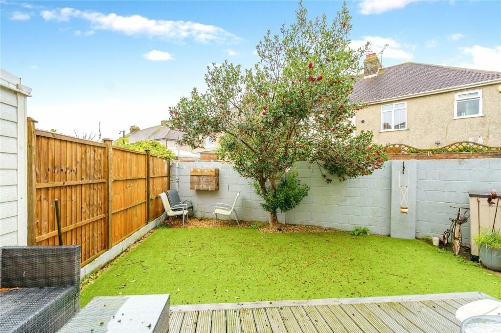 3 bed End of Terrace