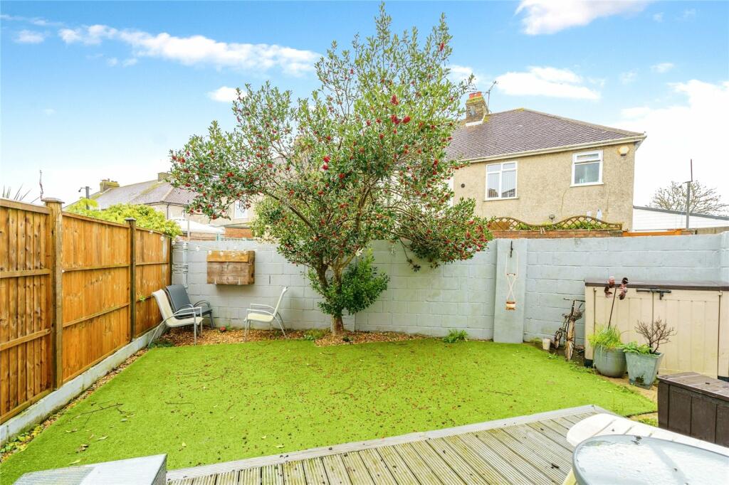 3 bed End of Terrace
