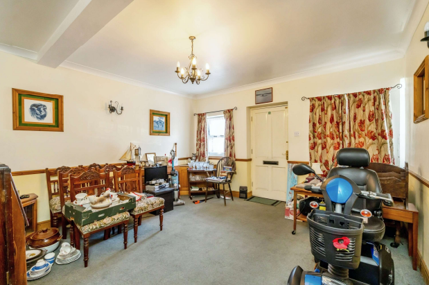 4 bed House
