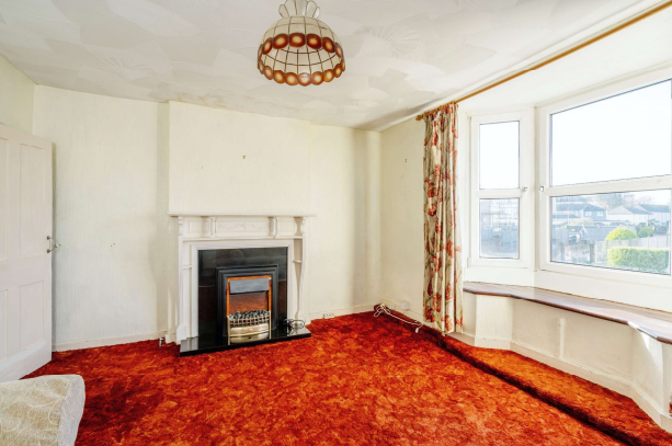 4 bed House