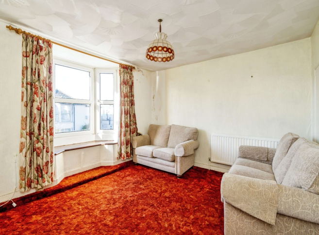 4 bed House