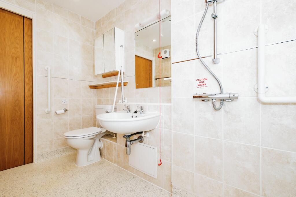 1 bed Retirement Property