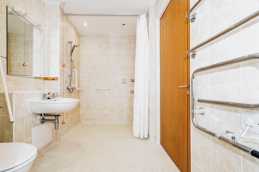 1 bed Retirement Property