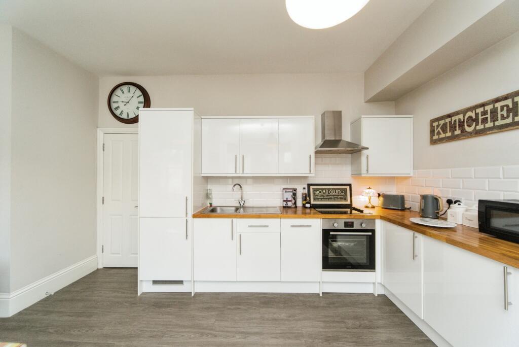 3 bed Maisonette