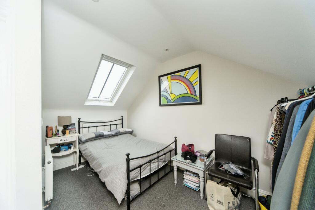 3 bed Maisonette