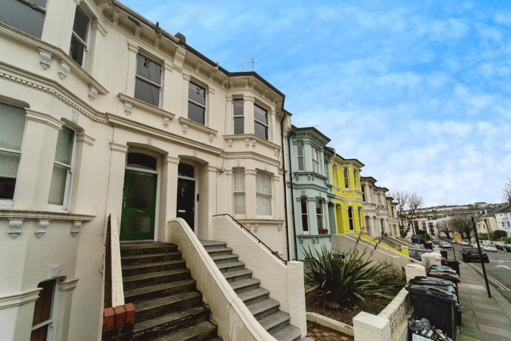 3 bed Maisonette