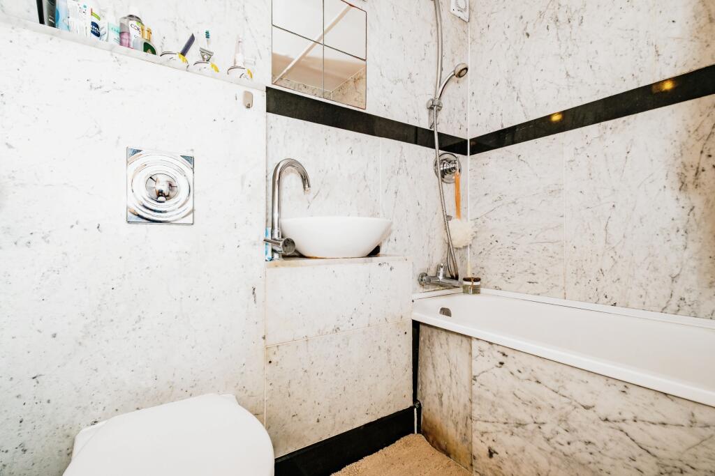 1 bed Apartment