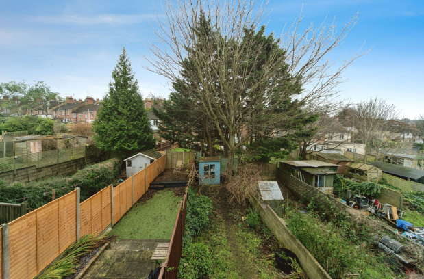 1 bed Maisonette