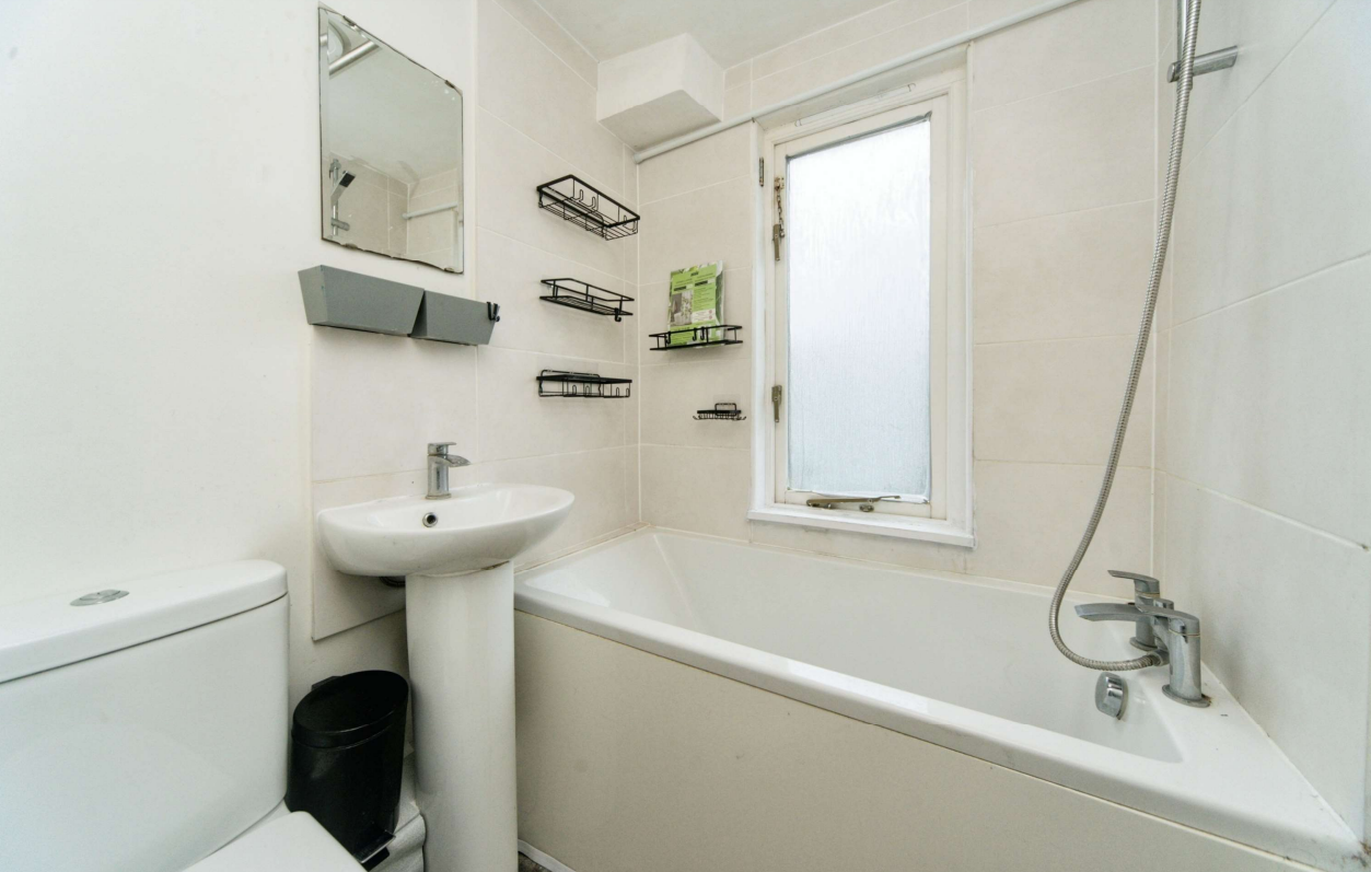 1 bed Maisonette