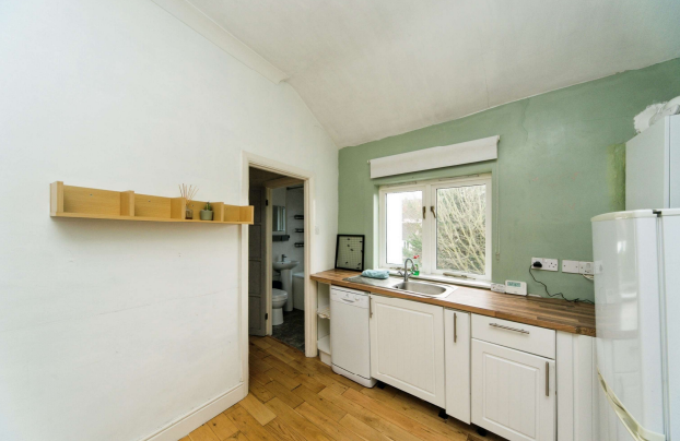1 bed Maisonette