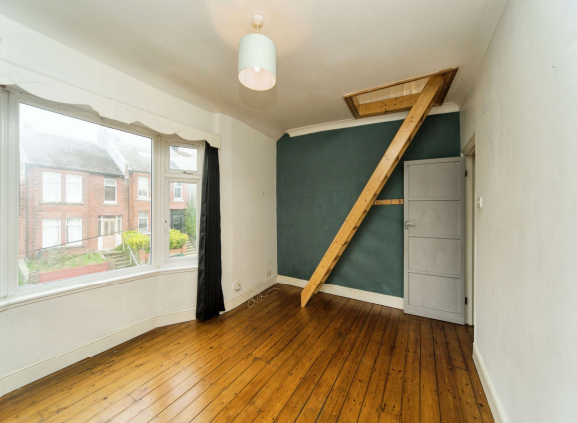1 bed Maisonette