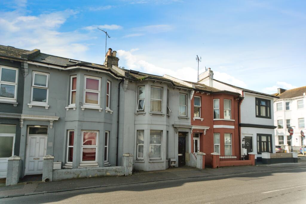 6 bed House