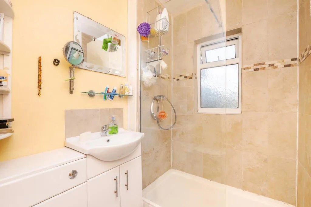 3 bed Terraced