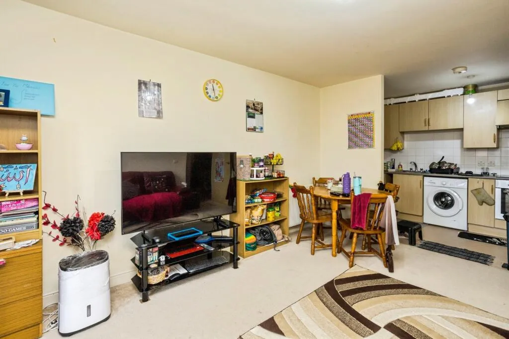 2 bed Apartment