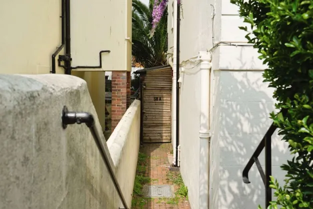 1 bed Ground Flat