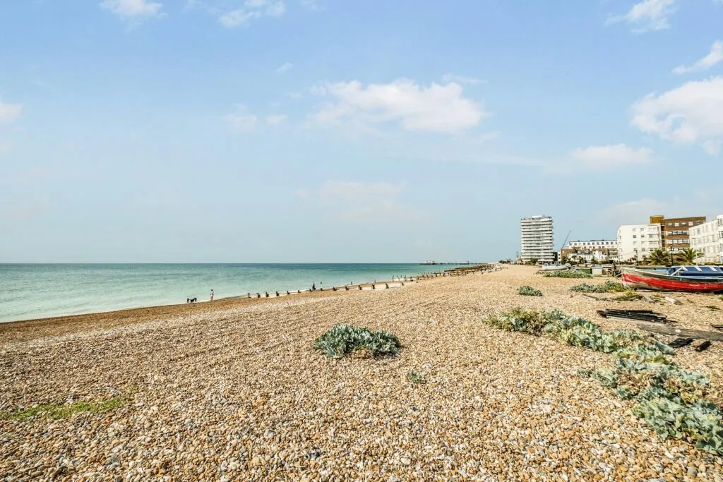 1 bed Ground Flat