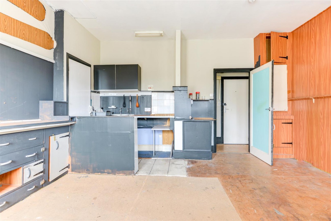 Albert Road, Brighton, Apartment