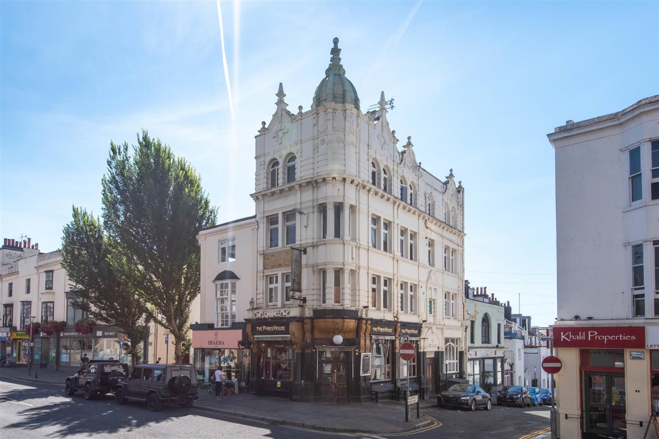 Western Road, Hove, House