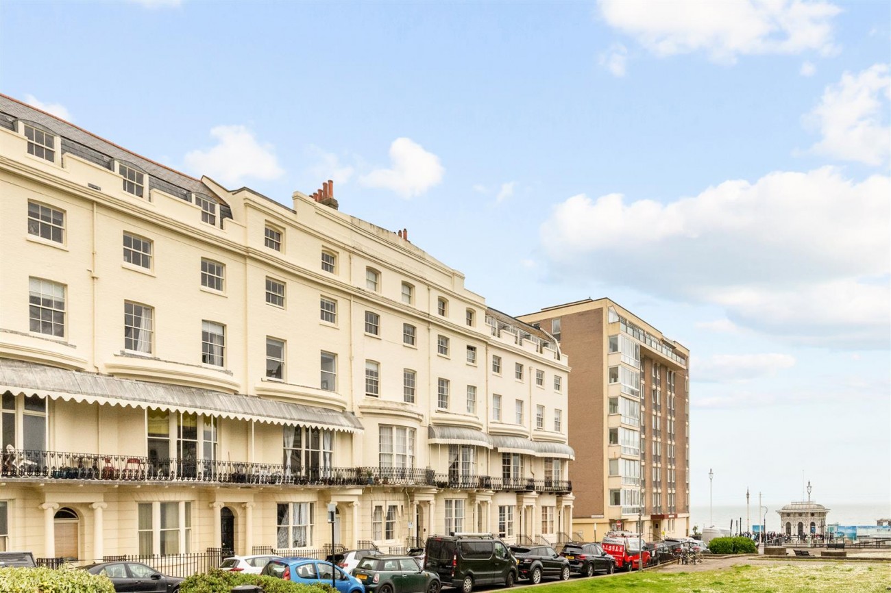 Regency Square, Brighton, House