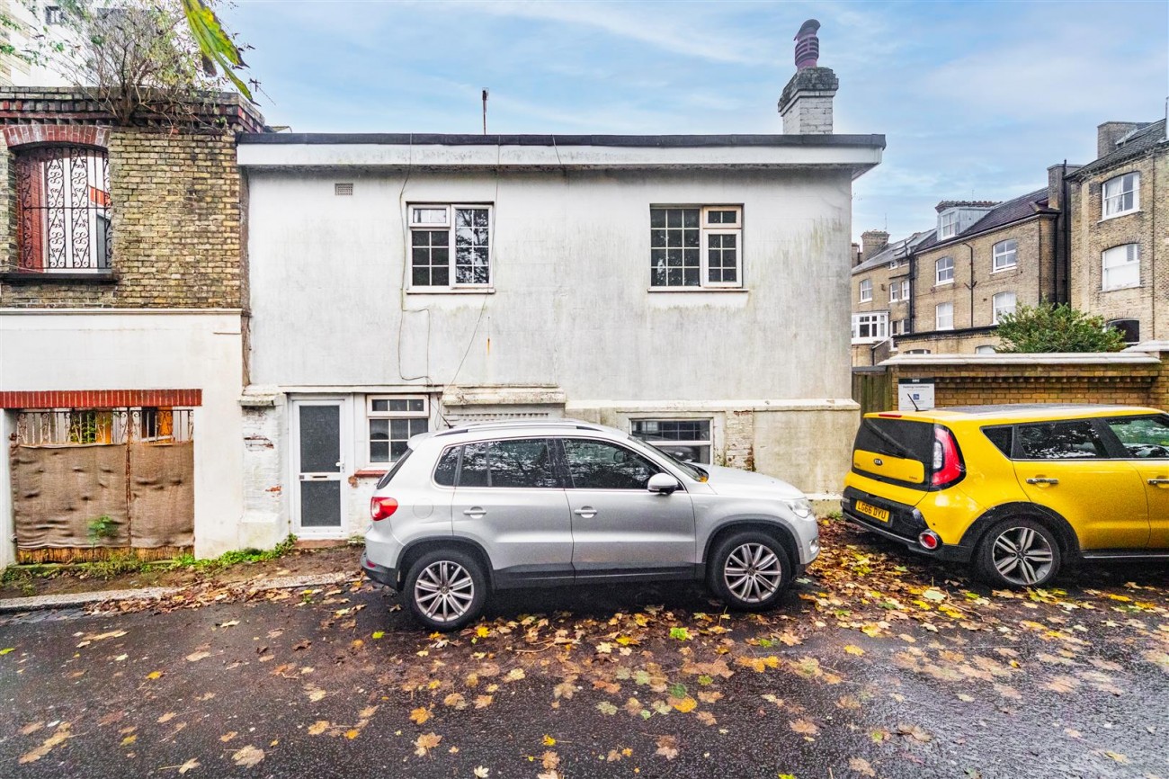 Cambridge Grove, Hove, 3 bedroom, House