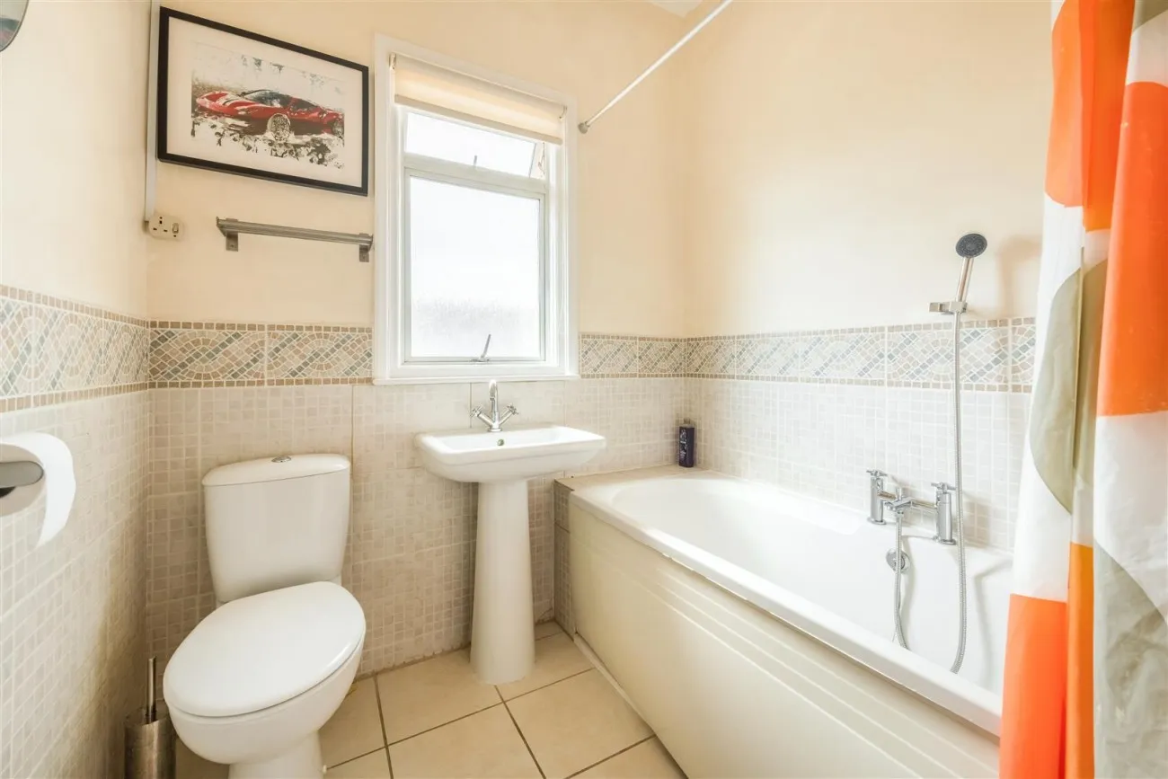 Davigdor Road, Hove, 3 bedroom, Maisonette