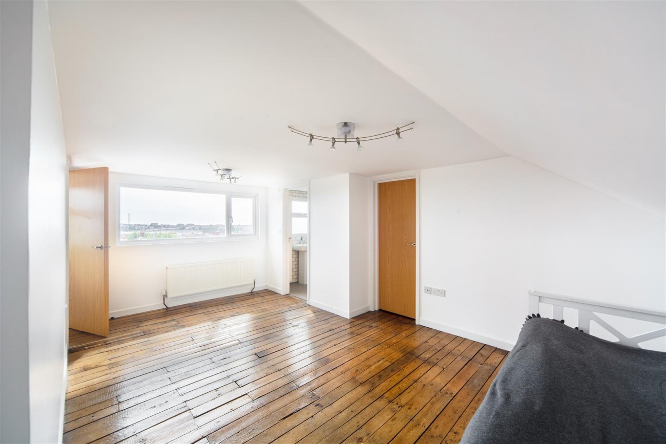Hythe Road, Brighton, 3 bedroom, House