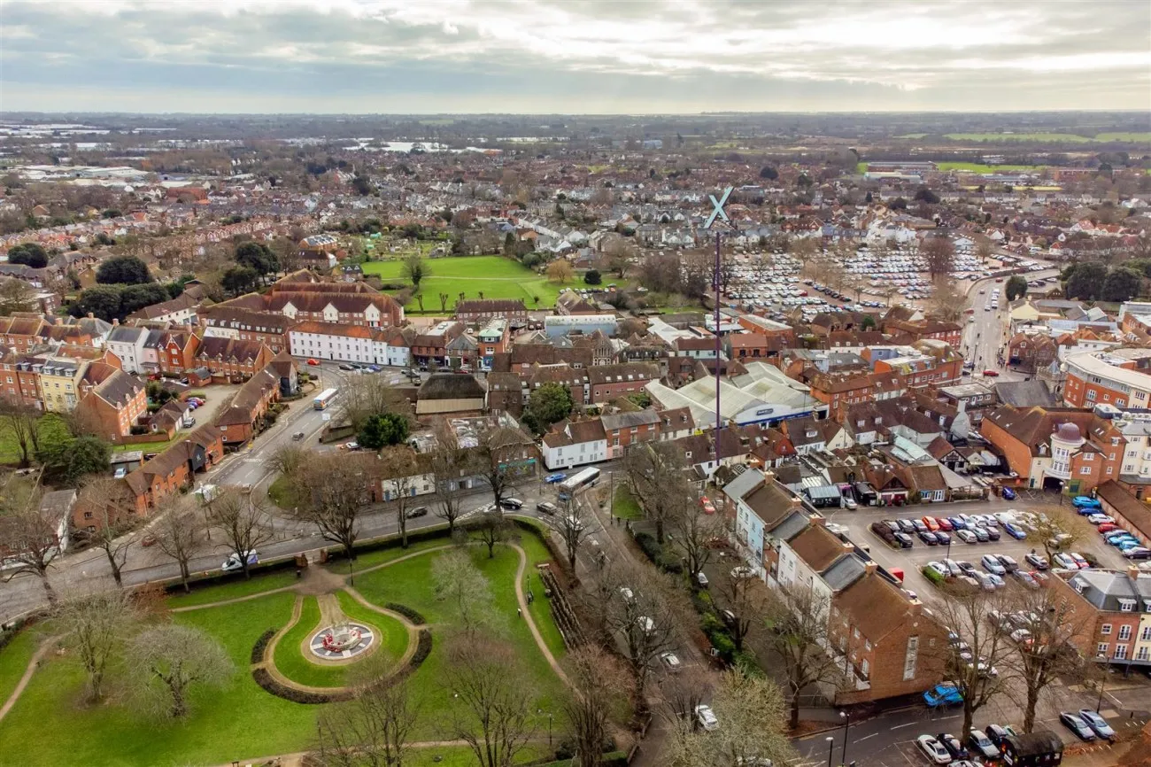 St. Pancras, Chichester, 2 bedroom, House