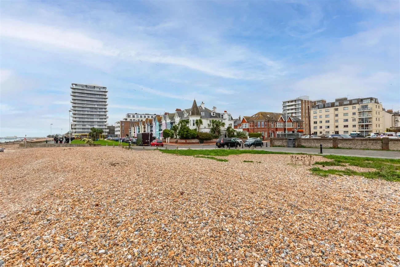 Brighton Road, Worthing, 2 bedroom, Apartment