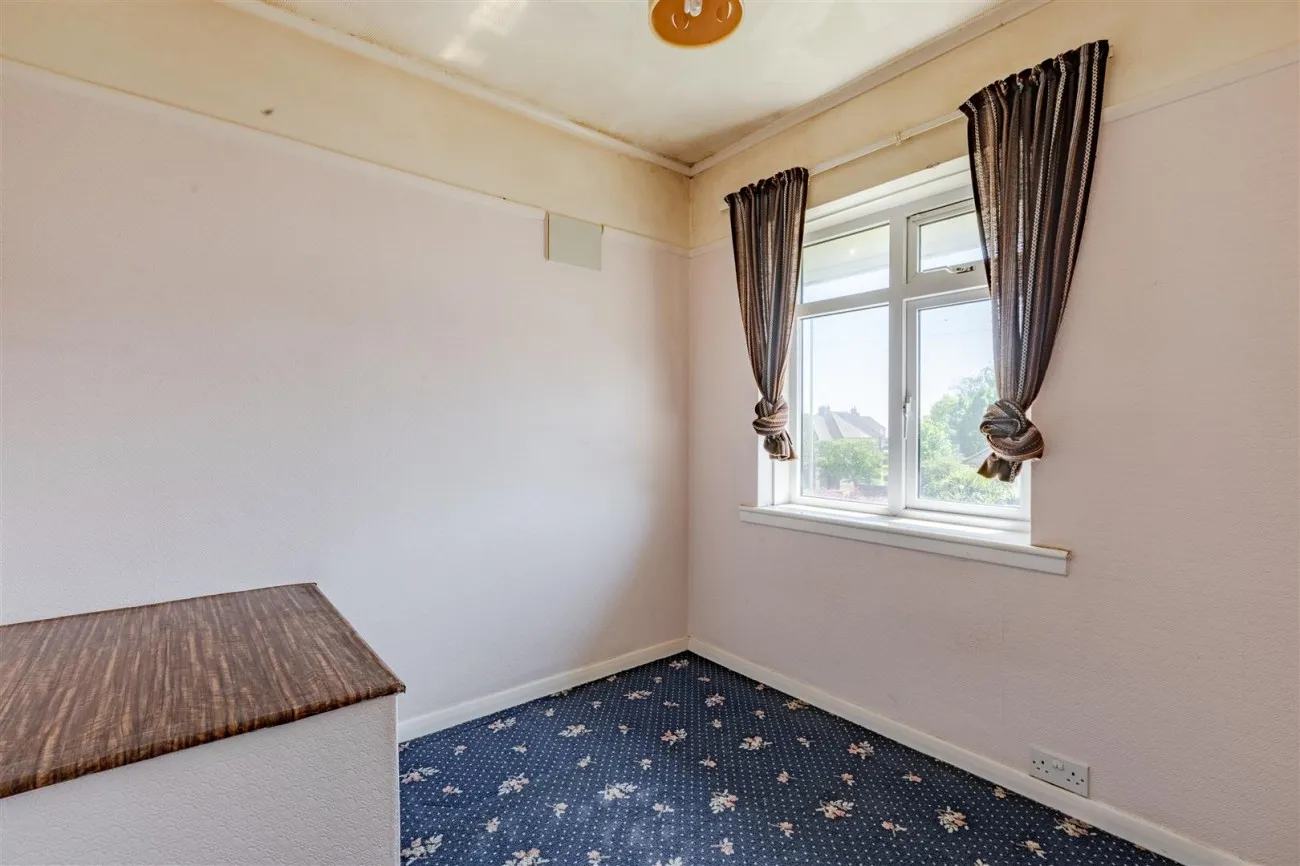 Easthill Drive, Portslade, Brighton, 3 bedroom, House - Semi-Detached