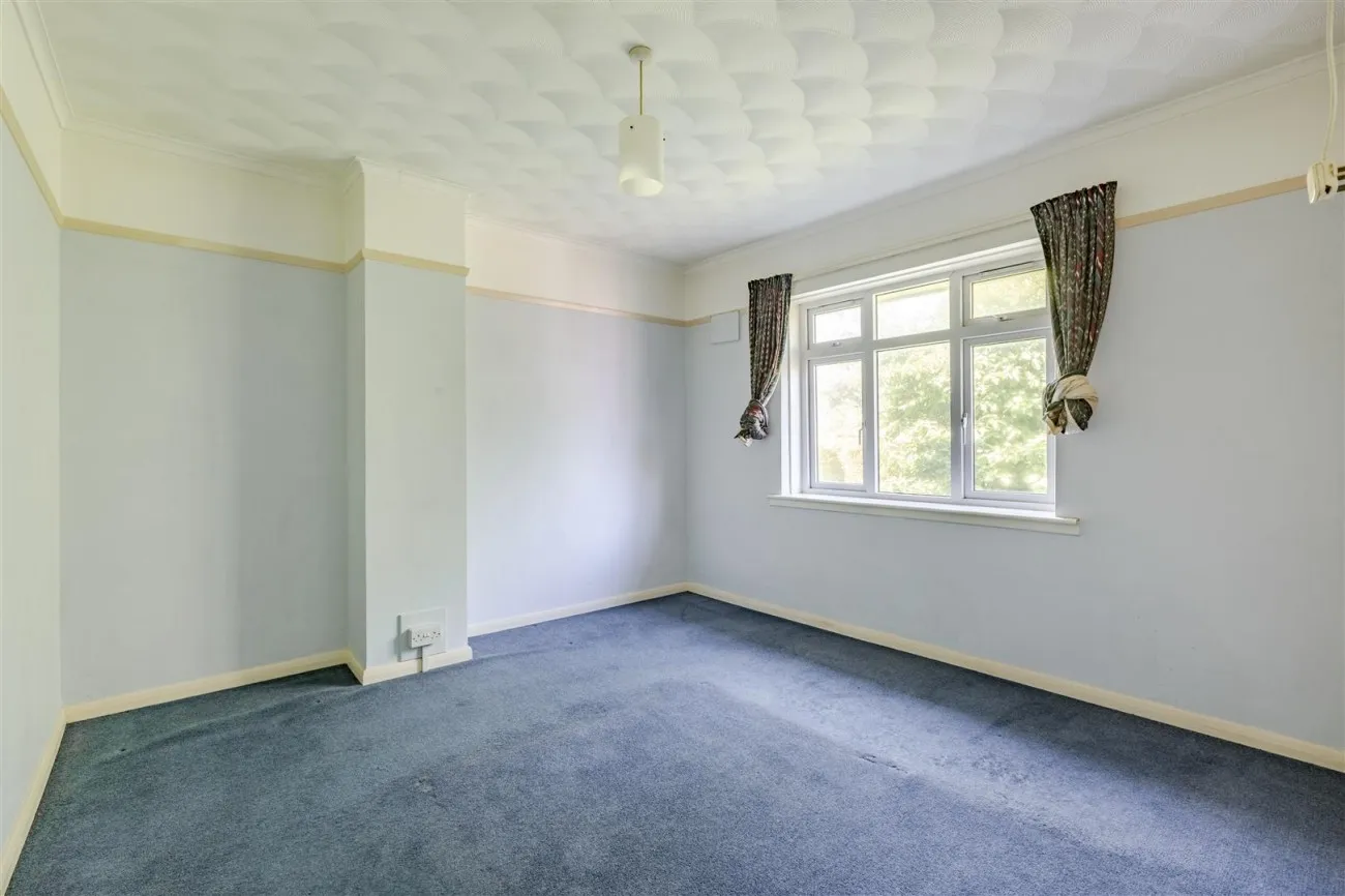 Easthill Drive, Portslade, Brighton, 3 bedroom, House - Semi-Detached