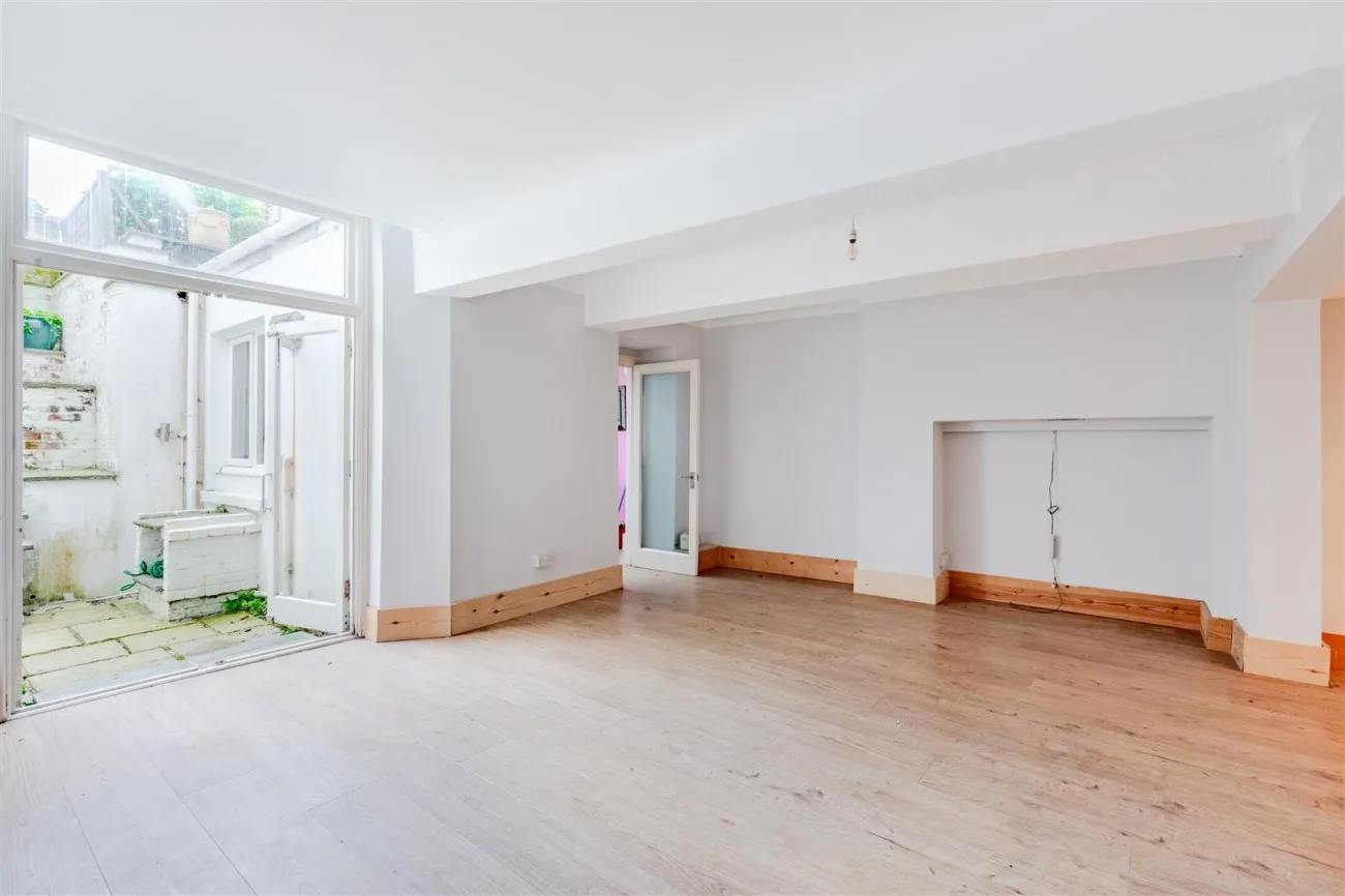 Chichester Terrace, Brighton, 3 bedroom, Apartment