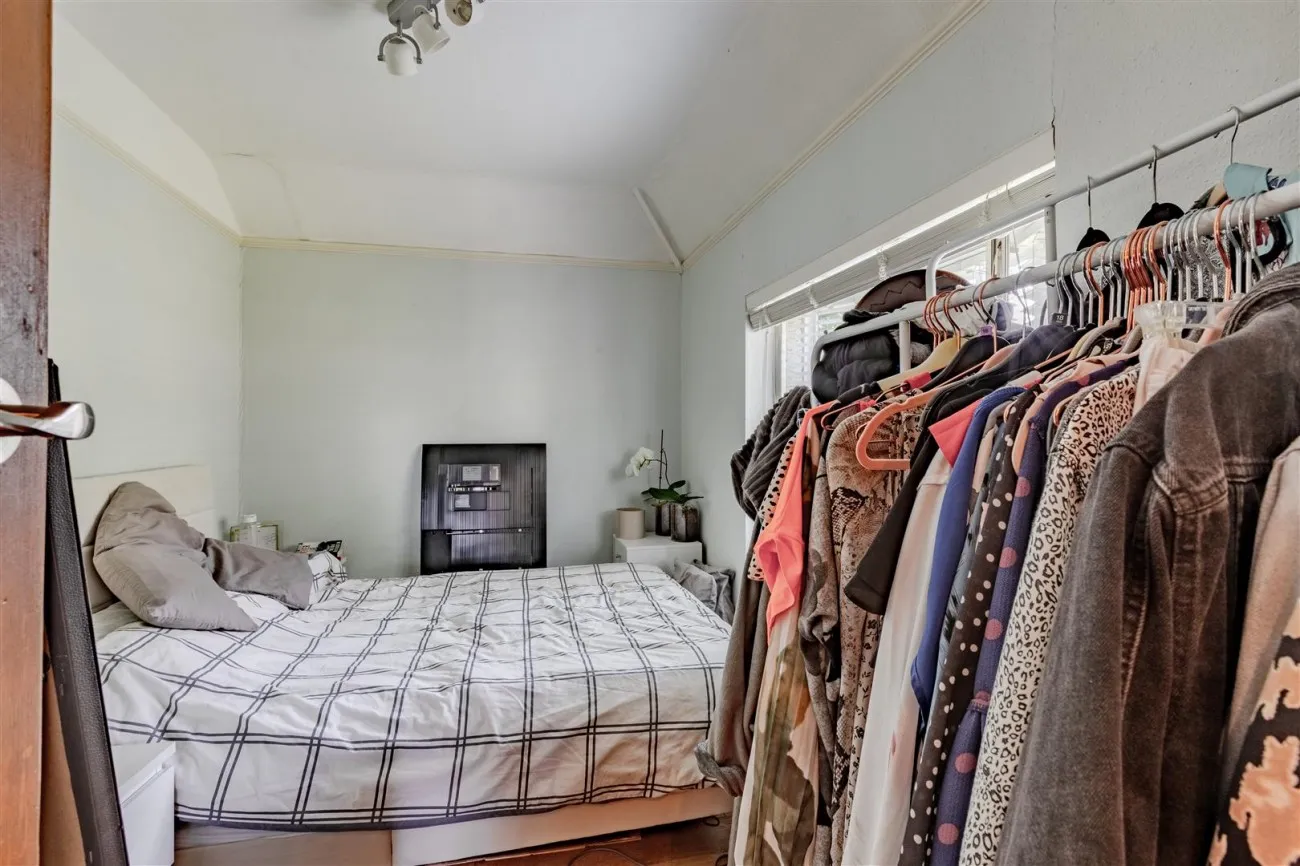 College Lane, East Grinstead, 3 bedroom, House - Detached