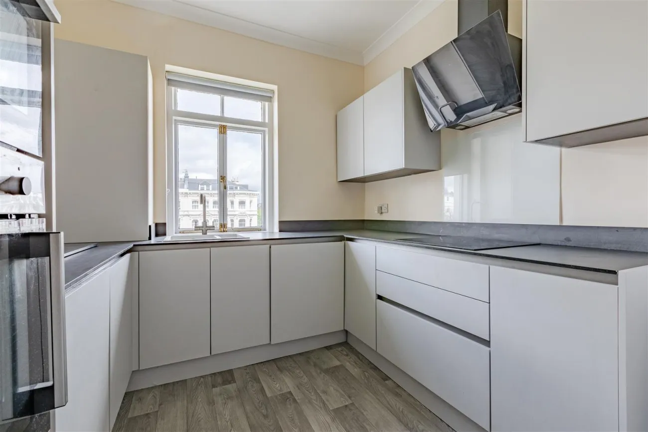 Palmeira Square, Hove, 2 bedroom, Apartment