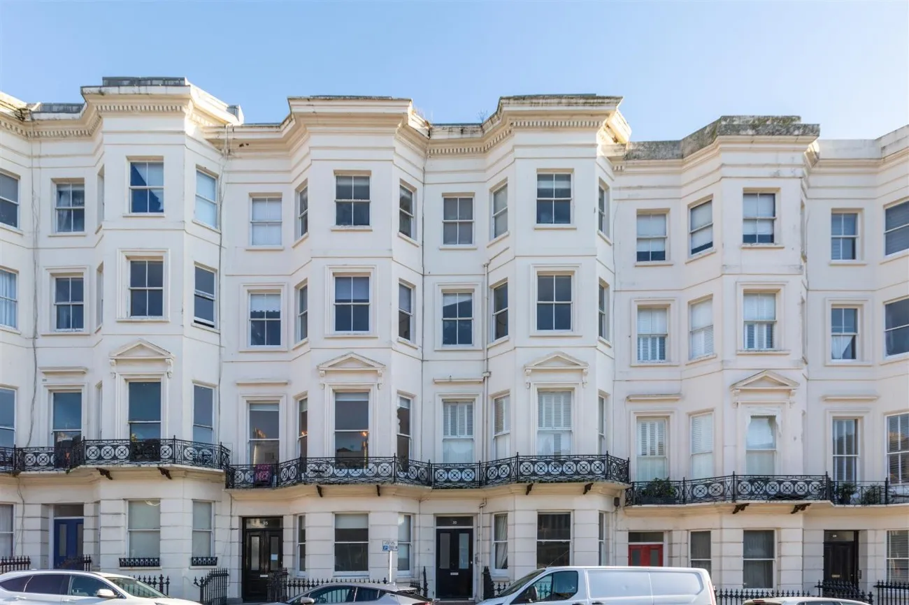 Holland Road, Hove, Apartment