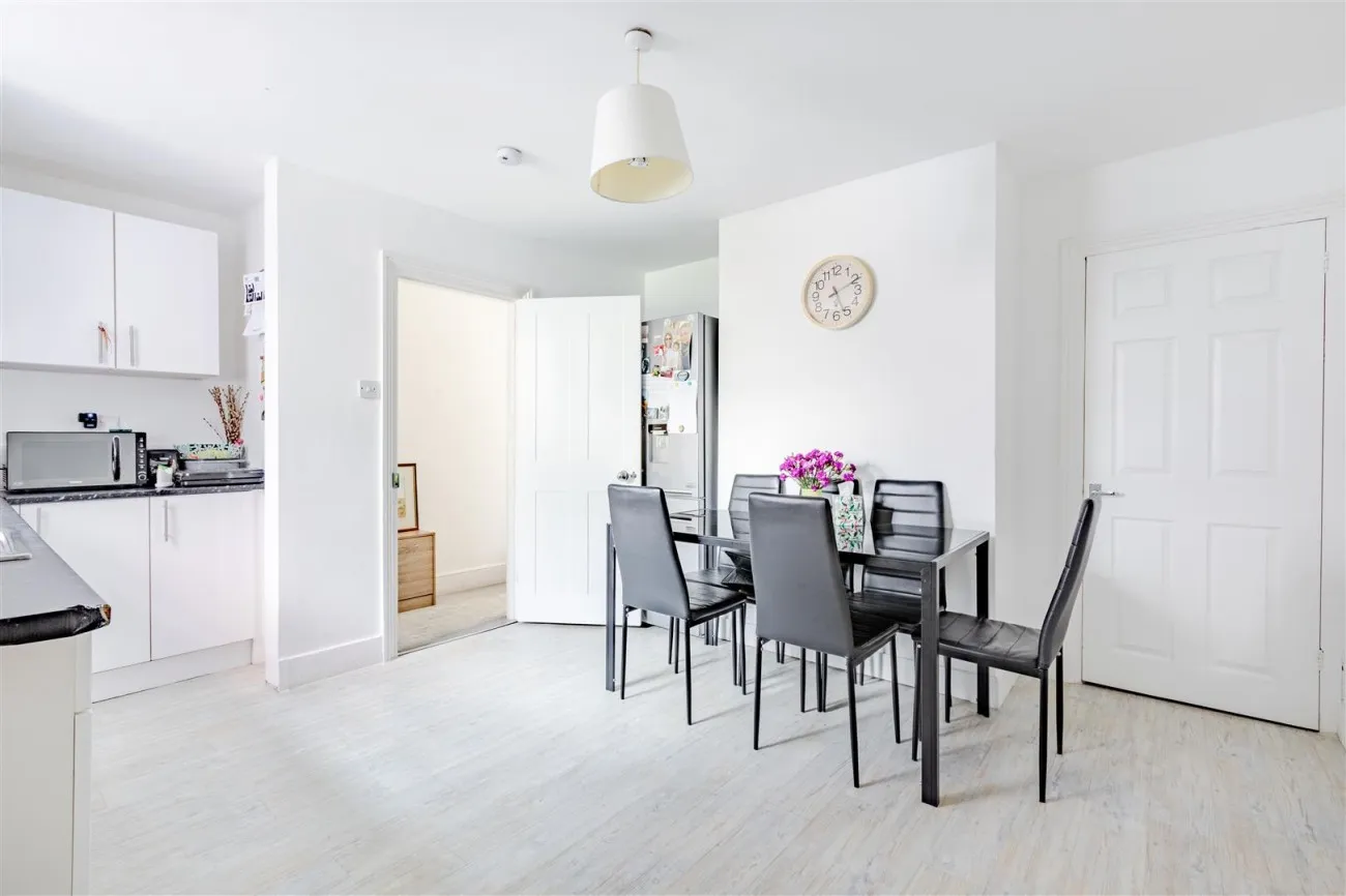 Hart Road, Dorking, 3 bedroom, House