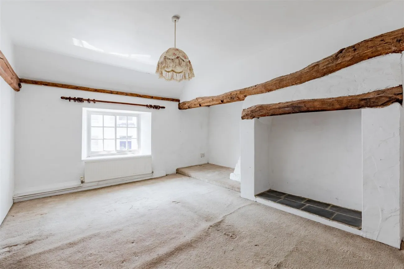 West Street, Shoreham-By-Sea, 2 bedroom, House