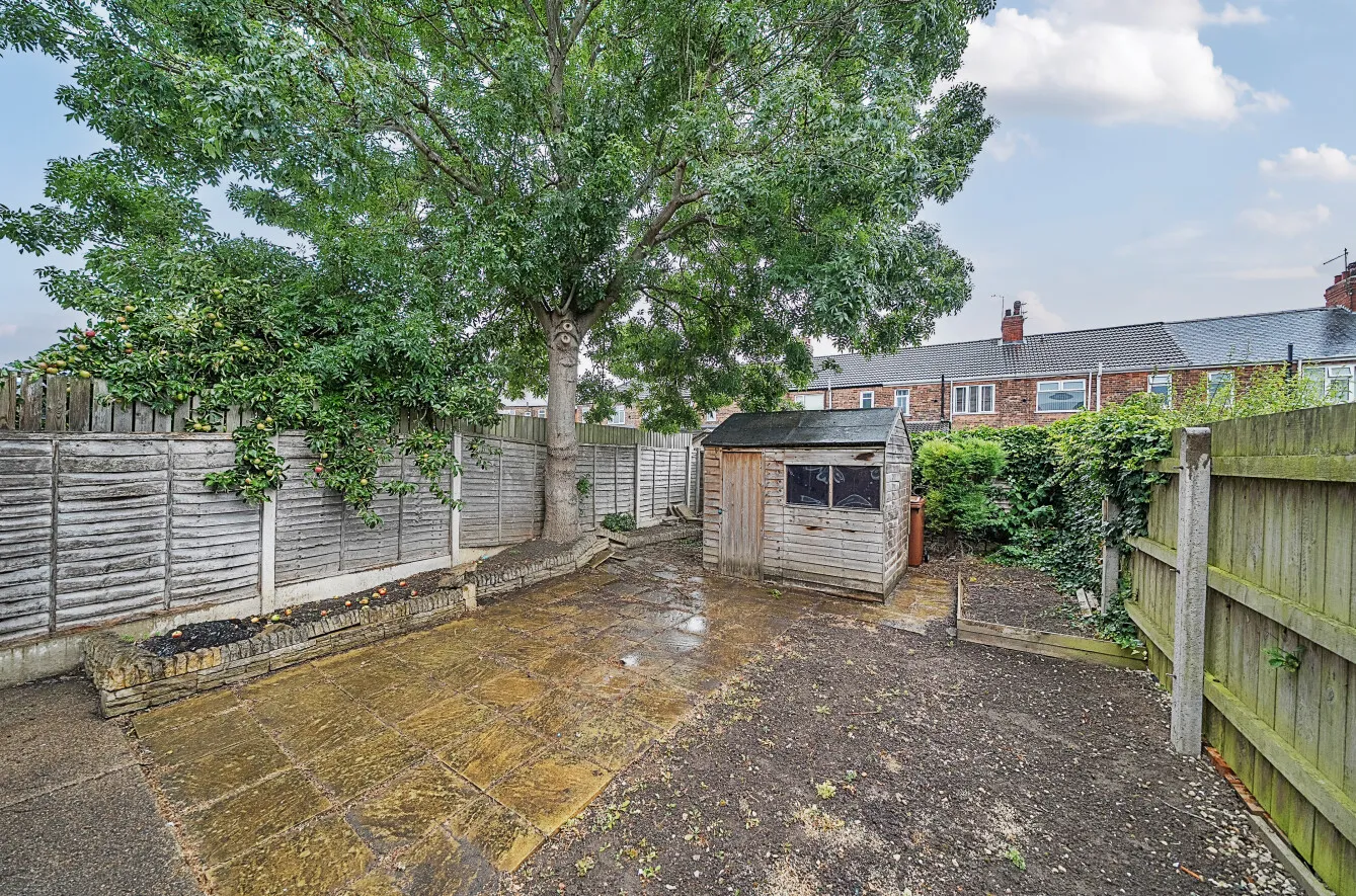 3 bed End of Terrace