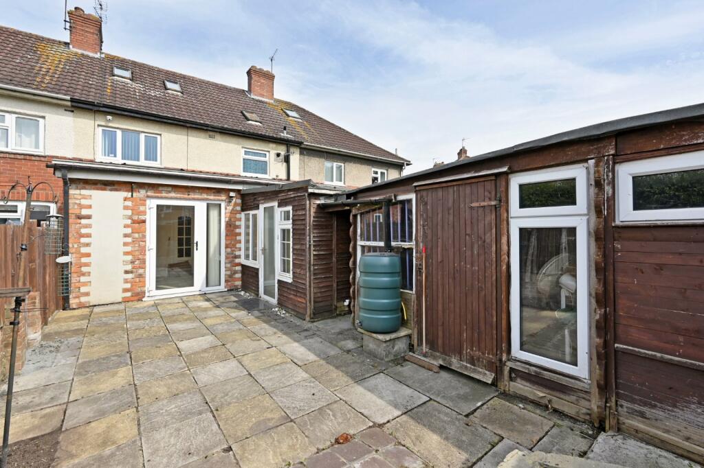 5 bed Terraced