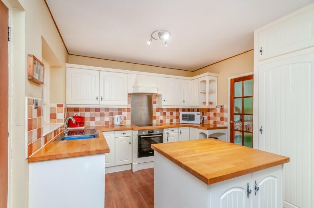 3 bed Detached Bungalow