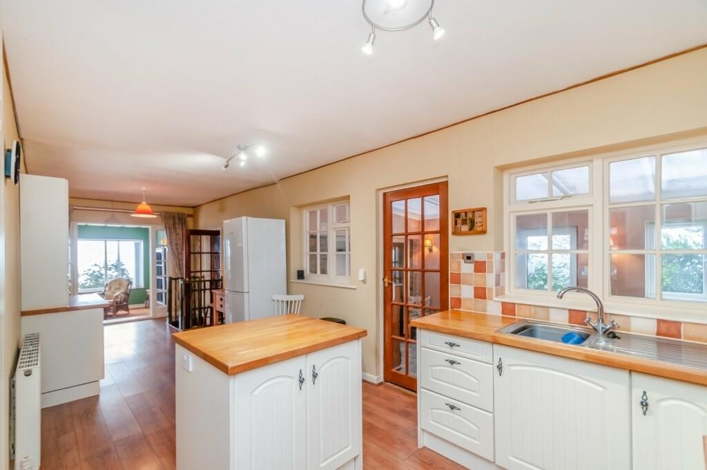 3 bed Detached Bungalow