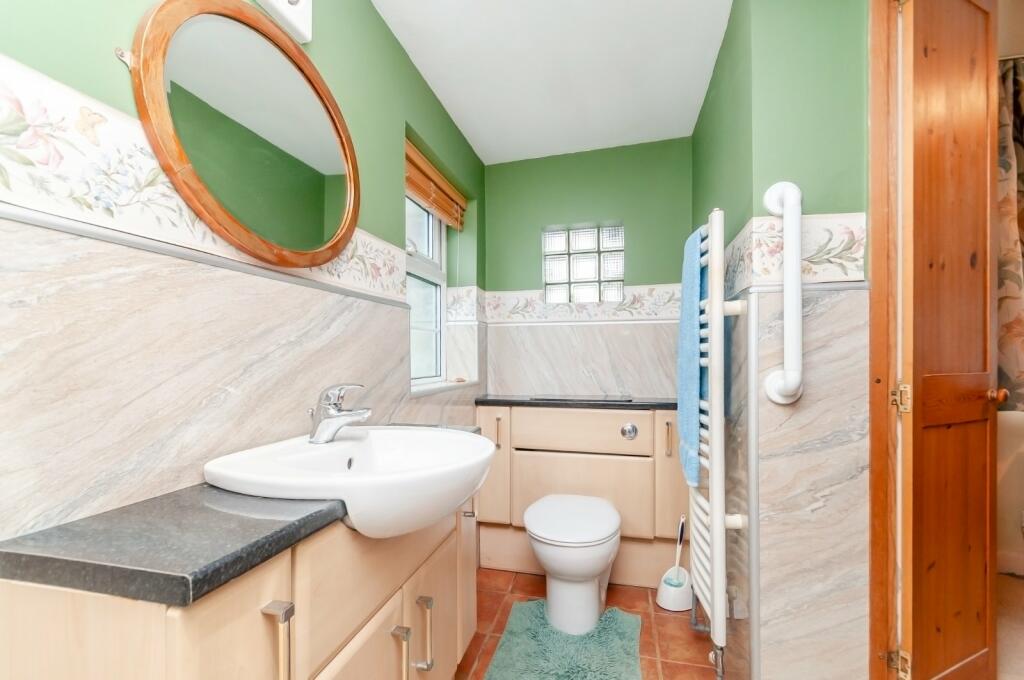 3 bed Detached Bungalow