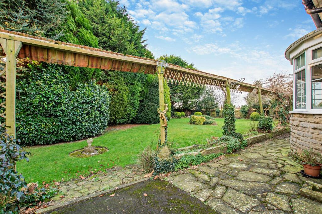 3 bed Detached Bungalow