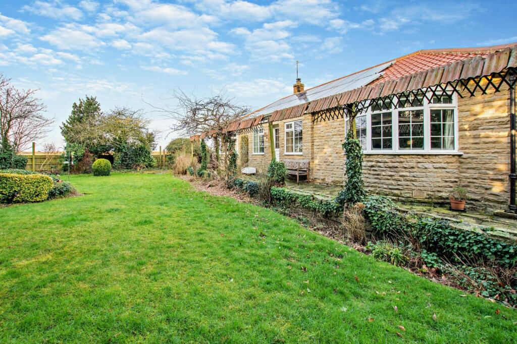3 bed Detached Bungalow